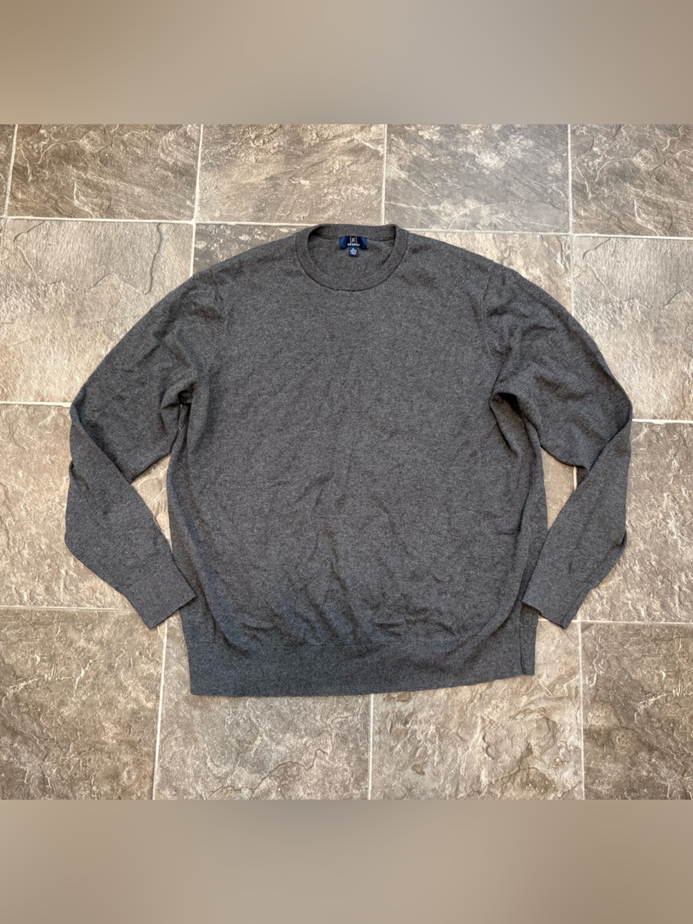 George Men's Crewneck Sweater - Charcoal Gray